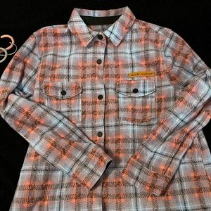 Simply southern flannel. Size M. Never been worn!